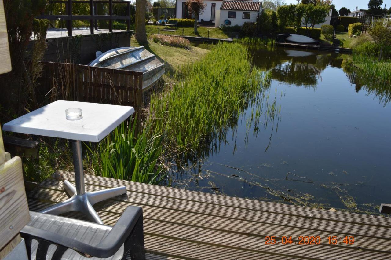 Vakantie Chalet Makkum Exterior photo