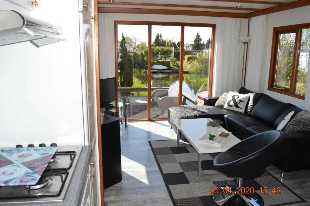 Vakantie Chalet Makkum Exterior photo