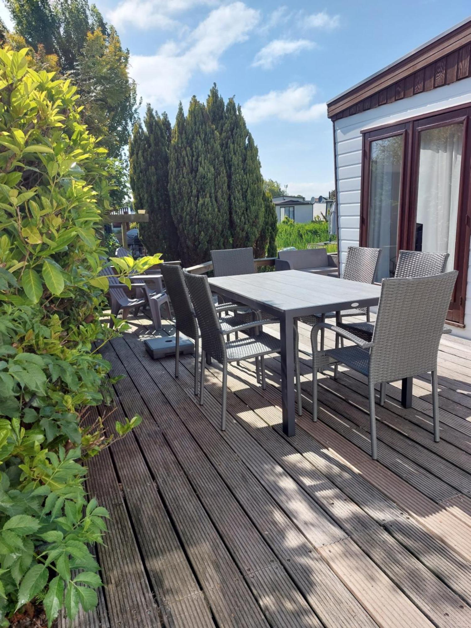 Vakantie Chalet Makkum Exterior photo